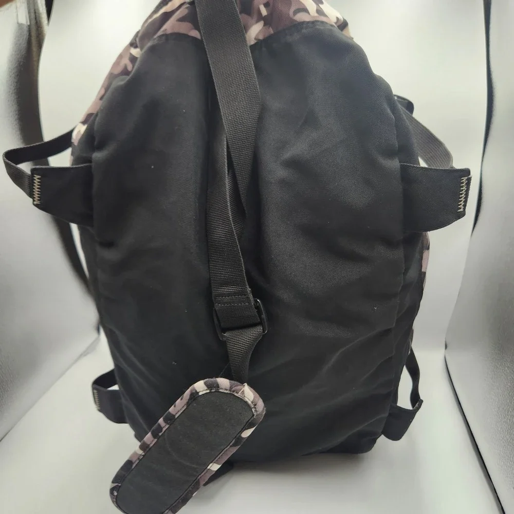 Jansport Camo Duffel Bag 20″‎ × 12″ Weekend Travel Gym Shoulder Strap
